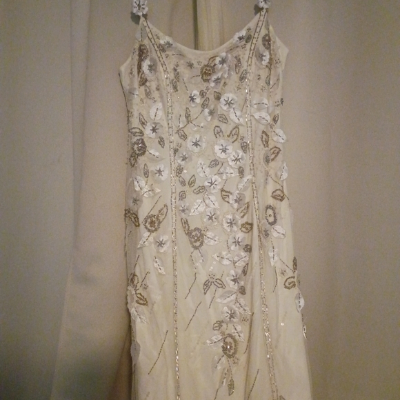 Sue Wong Dresses & Skirts - Vintage Sue Wong Cream Sequin Embellished Wedding Gown With Shawl